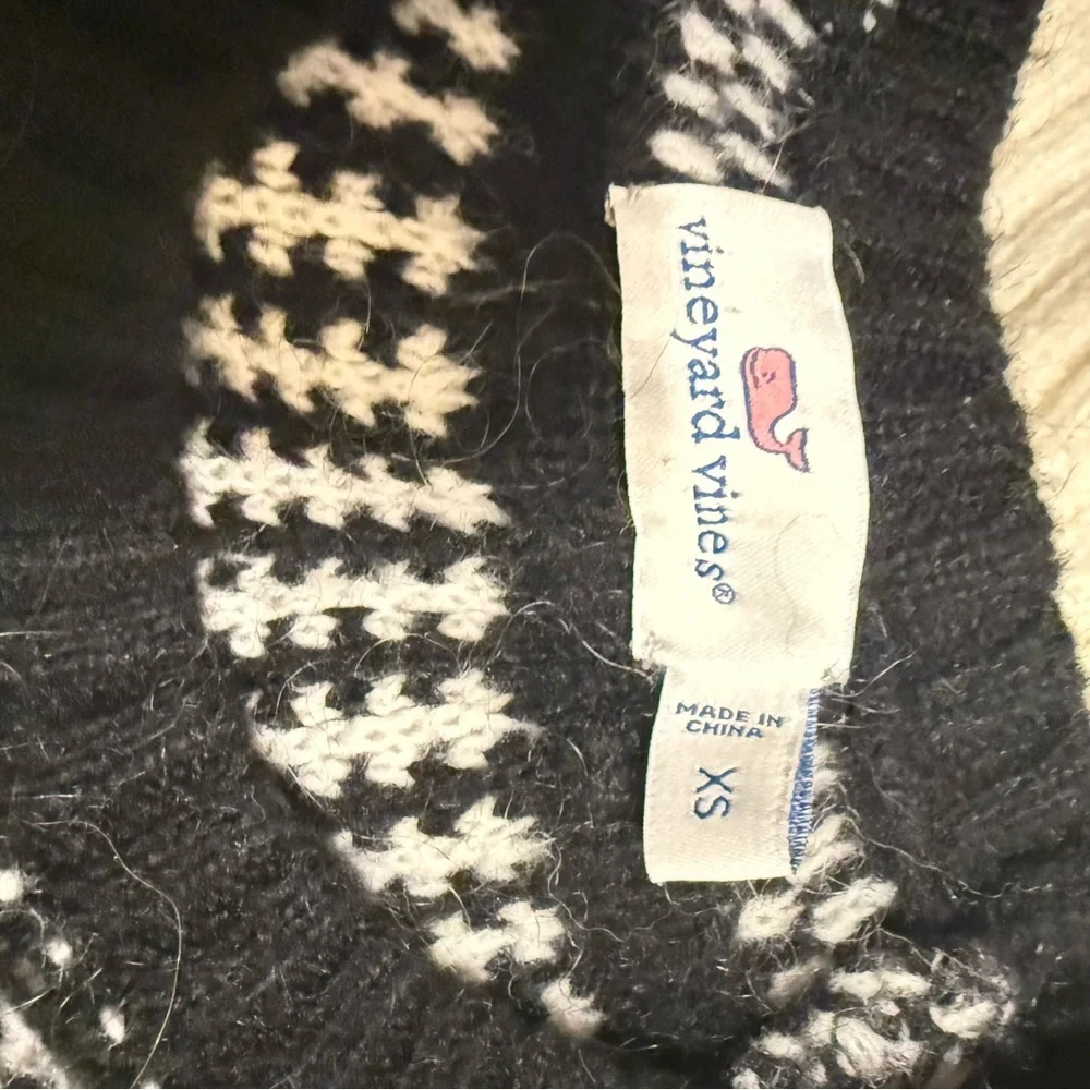 Vineyard Vines Fair Isle Black and Cream Wool Blend Women's Sweater - Picture 8 of 8